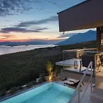 Luxury & Unique Bevel House With Sea View Оребич