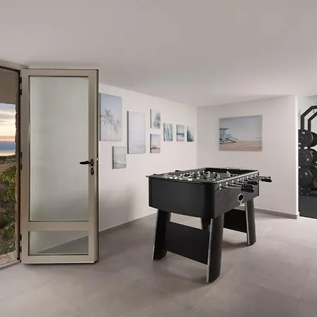 Vila Luxury & Unique Bevel House With Sea View *