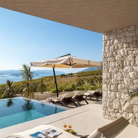 Luxury & Unique Bevel House With Sea View *