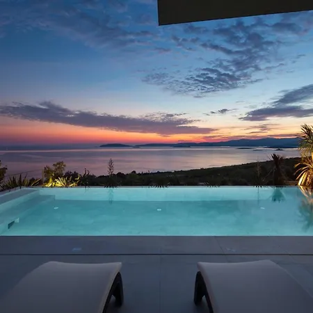 Vila Luxury & Unique Bevel House With Sea View Orebić