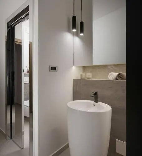 Luxury & Unique Bevel House With Sea View Villa