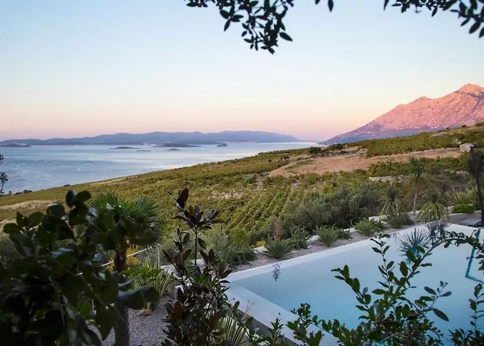 Luxury & Unique Bevel House With Sea View Orebić