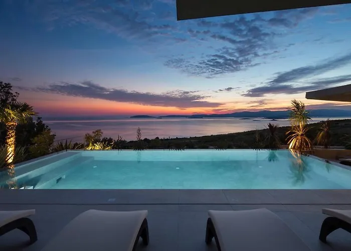 Luxury & Unique Bevel House With Sea View *